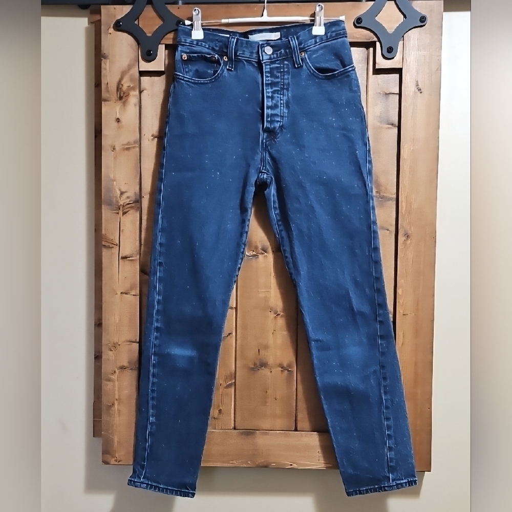 Levi's Wedgie Straight Fit Ankle Length Blue Womens Jeans Size 26 - Picture 1 of 14